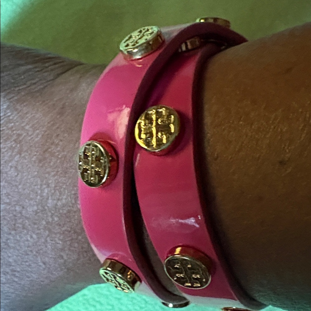 Tory Burch Pink Leather Wrap Bracelet with Gold Studs - Picture 4 of 5